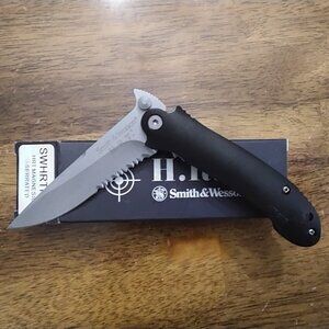 Smith & Wesson Folding Knife
